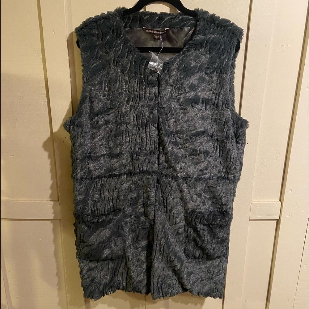 Sienna Rose faux fur vest size 1x